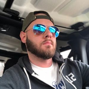 Meet your Posher, Alex